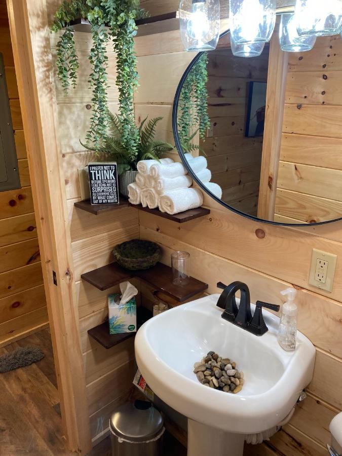 Knotty Pines Near Kentucky Lake, Tn Holiday home