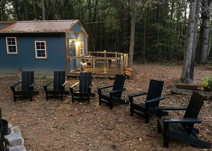 Knotty Pines Cabin Near Kentucky Lake, Tn